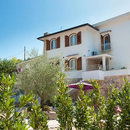 Tenuta Cardinale Frühstückspension 4*