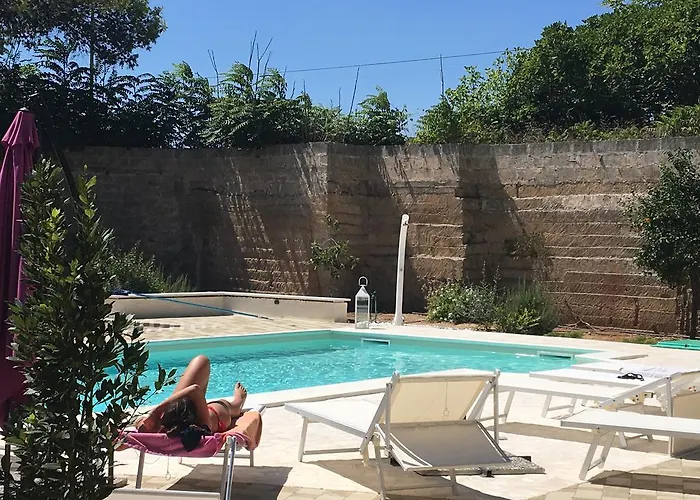 Tenuta Cardinale Bed & Breakfast Manduria